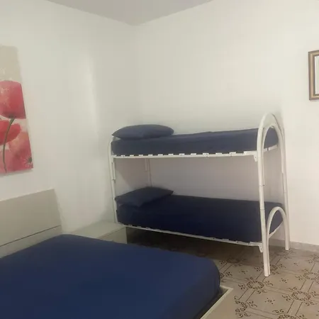 Casa Petrarca 12 *